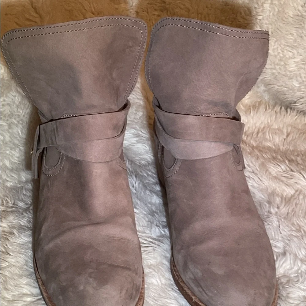 UGG Elora taupe nubuck harness booties size 10
